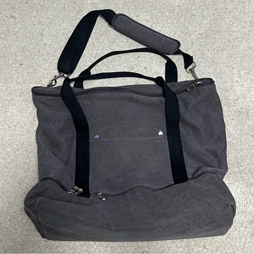 Lo & Sons Catalina Deluxe Weekender travel bag carry-on tote grey eco canvas